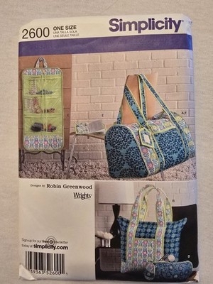 Simplicity 2600 Pattern Quilted Travel Accessories Duffle Bag Tote Make-Up Cut