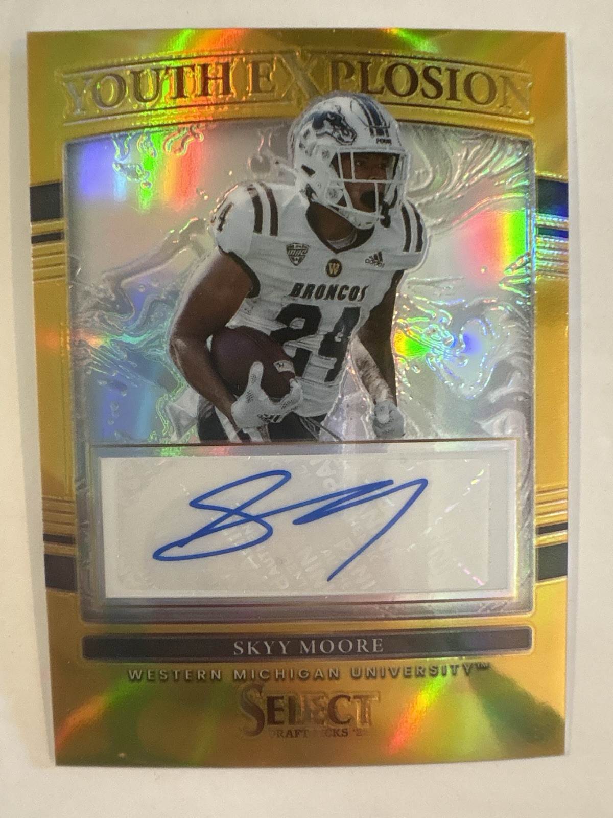 Skyy Moore Panini Select Draft Picks Youth Explosion Signatures #YEZCH Gold