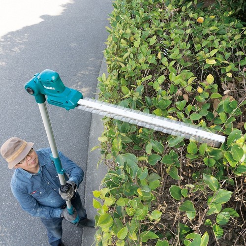 Makita DUN461WZ LXT 18v Telescopic Pole Hedge Cutter Long Reach + 6ah Battery - Picture 5 of 7