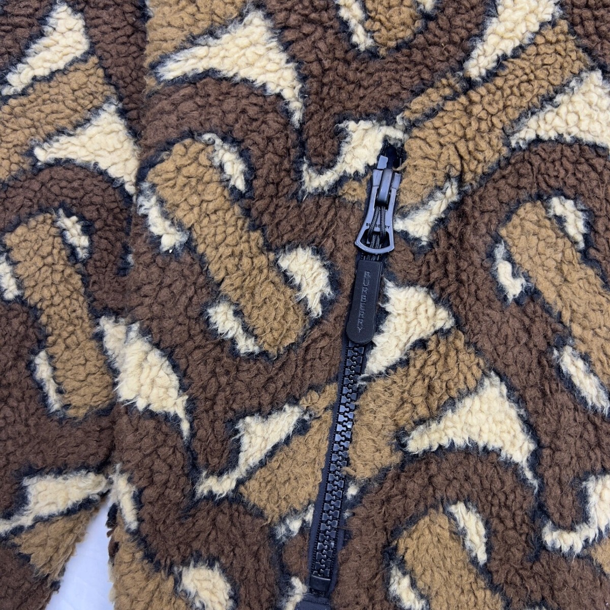 Burberry Brown Monogram Fleece Jacquard Jacket Size Medium Burberry Brown Monogram Fleece Jacquard Jacket Size Medium