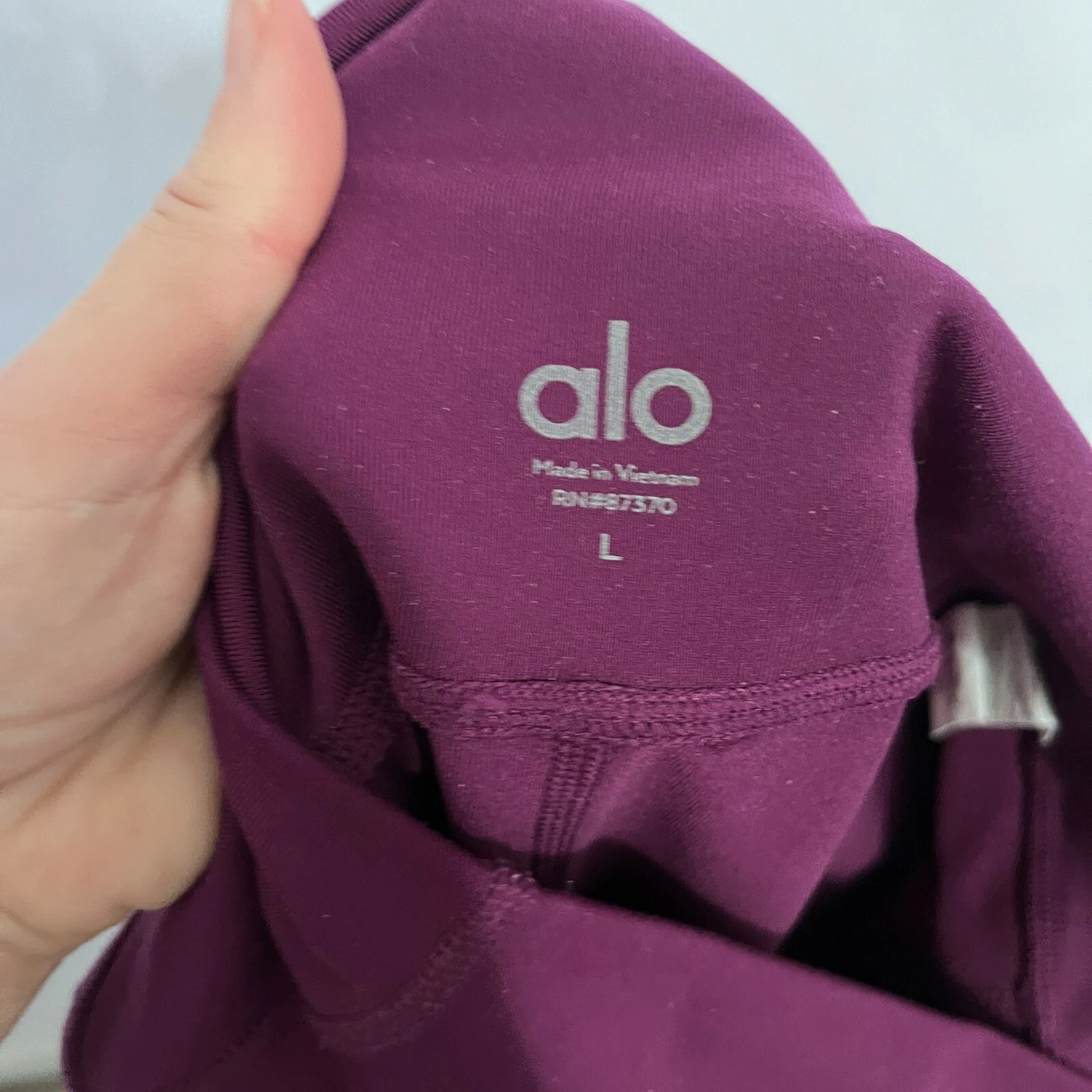 alo-yoga cropped high waist mesh leggings