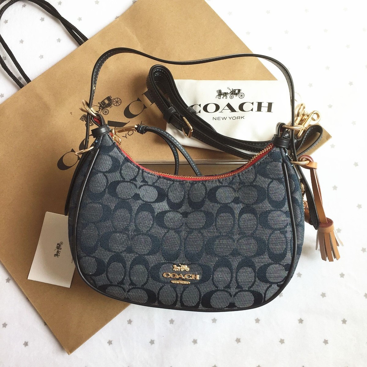 Chloe CHC23SCJ15202001 関税送料込 Chloé Small Bracelet Hobo Bag In Grained Leather in Woodrose