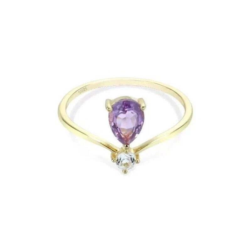 Alianza para mujer de amatista creada en laboratorio corte pera de 2 quilates enchapada en oro amarillo de 14 k Foto 3 de 4