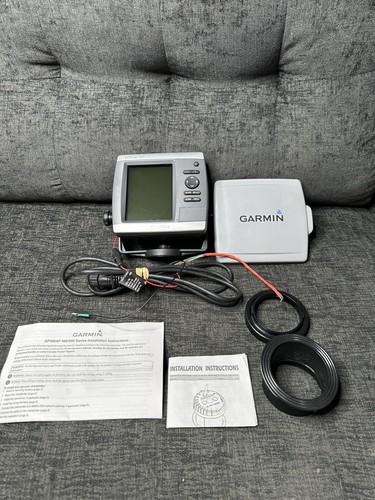 Garmin GPSMap 541 Wit Manual Cover Cord  Fish Finder Navigation Great Condition