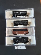 HOPPER CARS LOT OF 8 N SCALE: SEE PHOTOS  DESCRIPTION