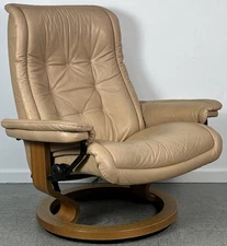 Ekornes Stressless Large ROYAL Pearl Paloma Leather Swivel Recliner Chair