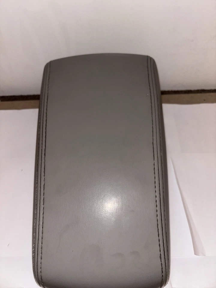 2007 Chevrolet Impala бежевый центральная консоль кожаный подлокотник в сборе OEM - Изображение 4 из 4