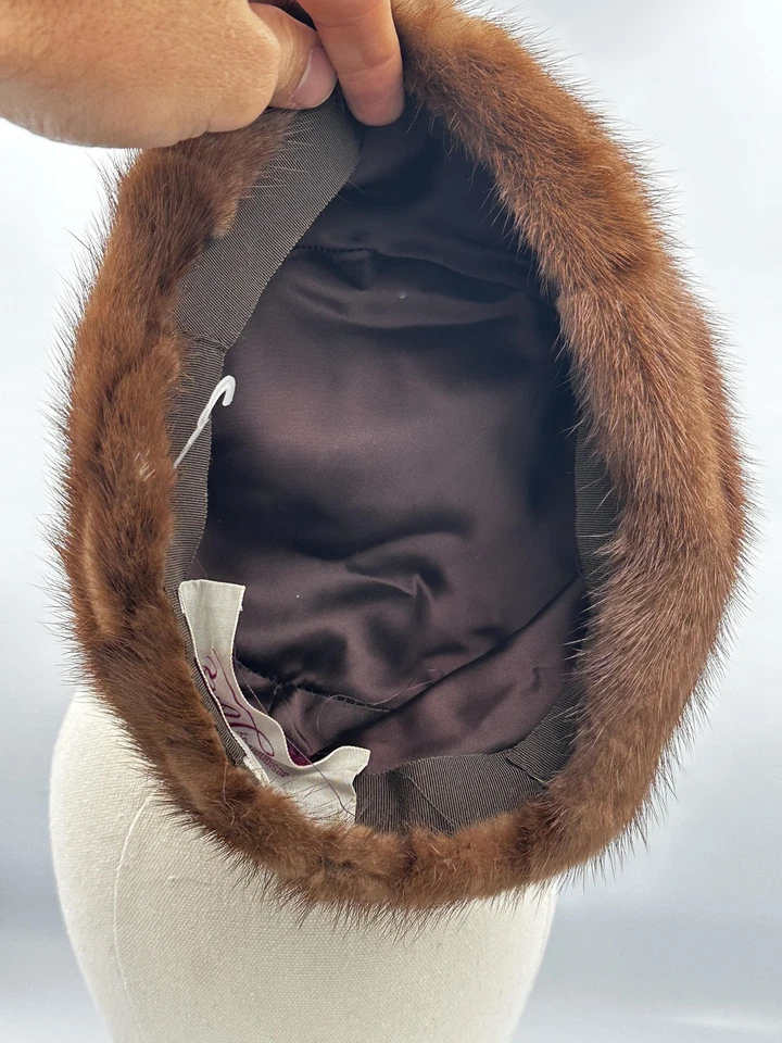 Sombrero boina vintage Lora ajustado para mujer pequeño marrón piel de visón elegante elegante años 60 Foto 3 de 4