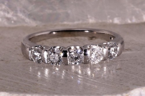 0,70 ctw Diamant Band 14K Weißgold Größe 7