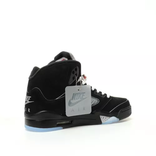 Nuovo Air Jordan 5 Retro OG metallo nero reimmaginato HF3975-001 - Foto 2 di 7