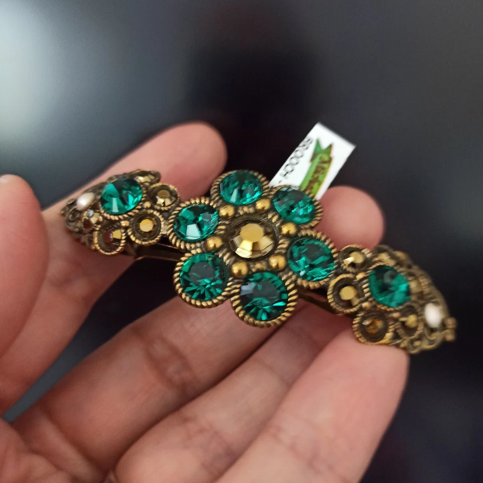 Clip de pelo Michal Negrin flor verde real profunda con cristales de Swarovski caja de regalo Foto 2 de 4