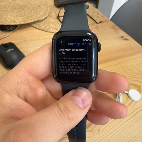 Apple Watch SE 2nd Generation - GPS - 44mm - Midnight - 95% BH - Zdjęcie 10 z 10