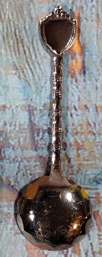The Bahamas Souvenir Spoon - Scalloped - Picture 4 of 7