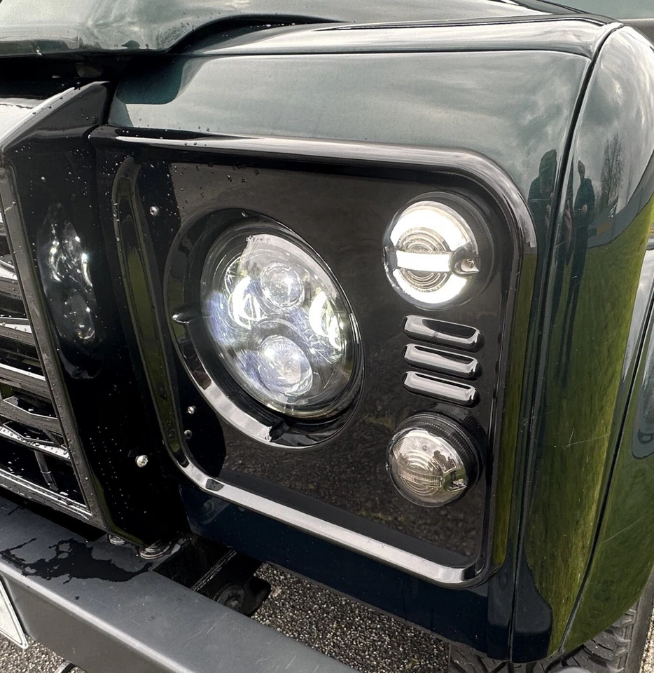 Kit Luci LED Fumè Stile Scolpito 10 Prt Retromarcia Fendinebbia per Land Rover Defender - Immagine 2 di 4