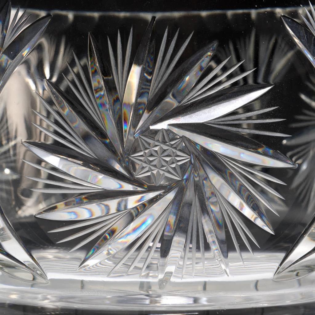 ZARD　クリスタル・ハート ボウル【中古品】 Hand Cut Lead Crystal Glass Imperlux Poland Centerpiece Hobstar