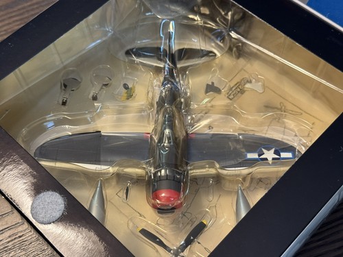 Dragon Wings Warbirds Series 1/72 P-47M Thunderbolt 61st FS, 56th FG No. 50089 - Picture 5 of 12