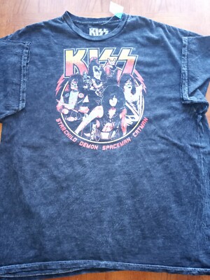 NEW KISS T SHIRT W TAGS..SIZE LARGE | eBay