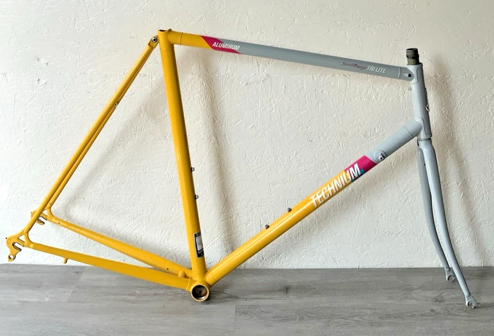 MARCO Y HORQUILLA RALEIGH TECHNIUM TUBO ALUMINIO 57 CM 3,5 KGS. ESPACIO TRASERO 126 MM Foto 2 de 4