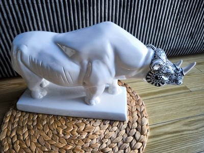 Rhinoceros Figurine -Hugo Boss- Tribal Design - 2.8 kg