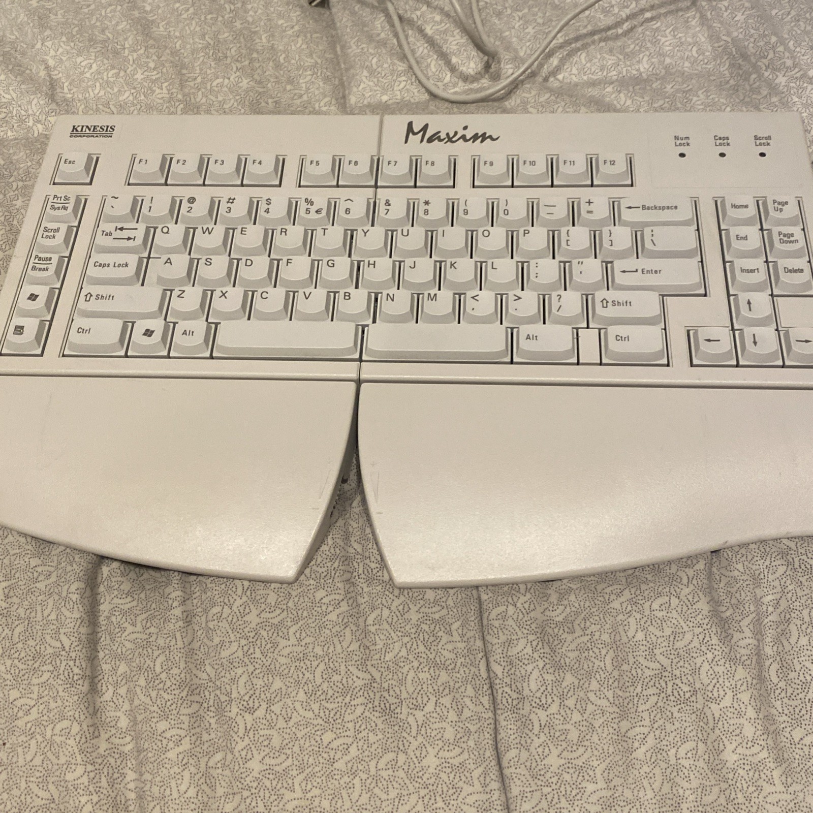 USB Kinesis Maxim Ergonomic Split ERGO Keyboard KB210USB Ergonomic White Tested