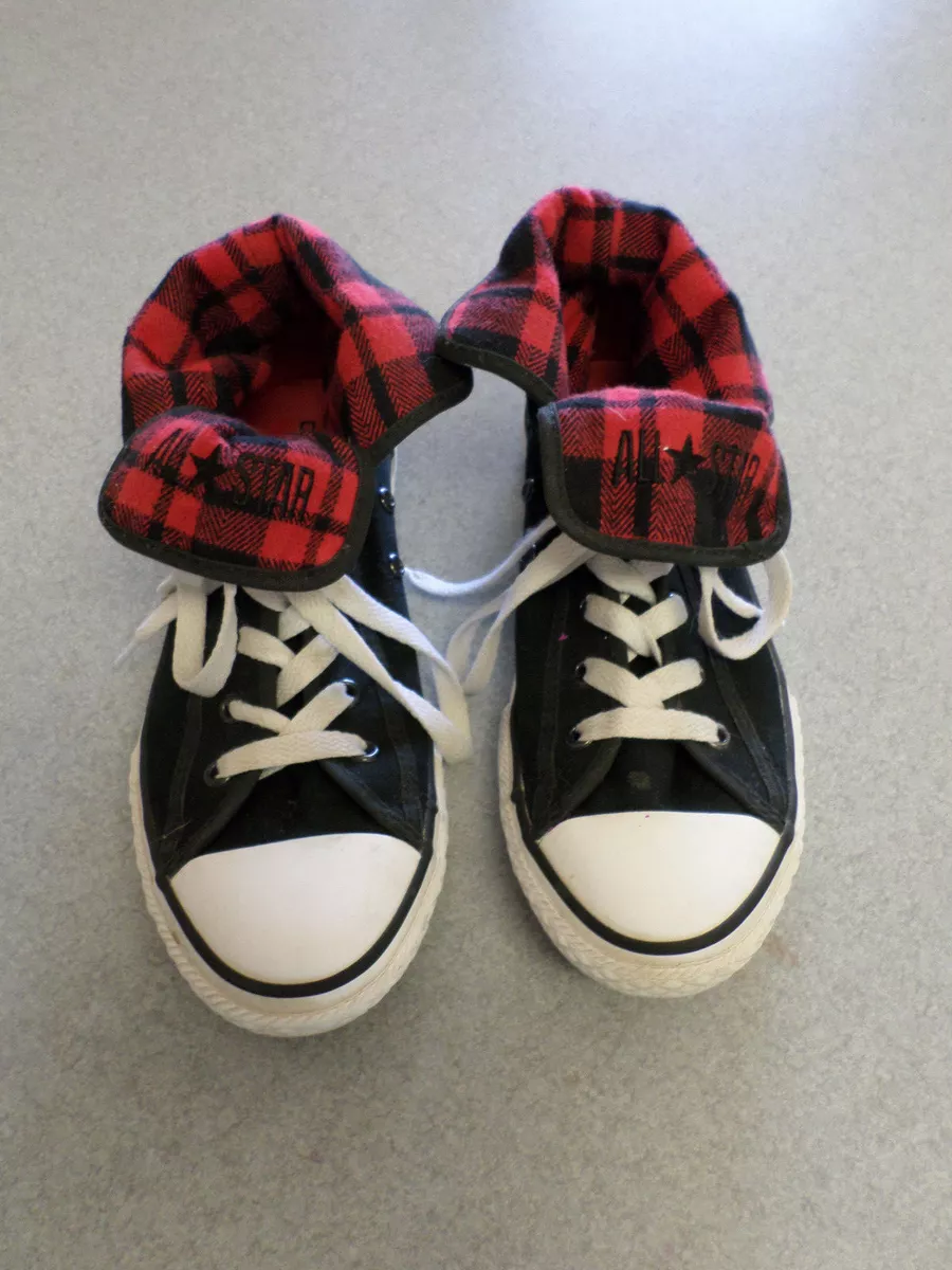 Red and black plaid hot sale converse