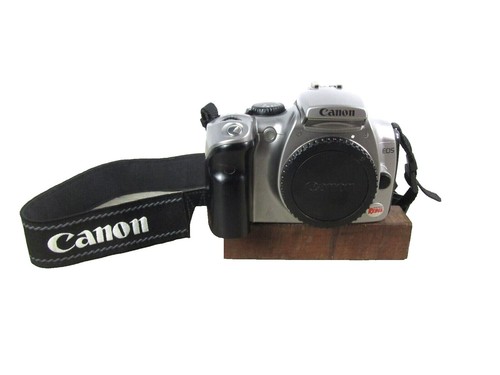 CANON SD880 IS Pocket Digital 10MP Camera. 4x Zoom + Box. SAMPLES