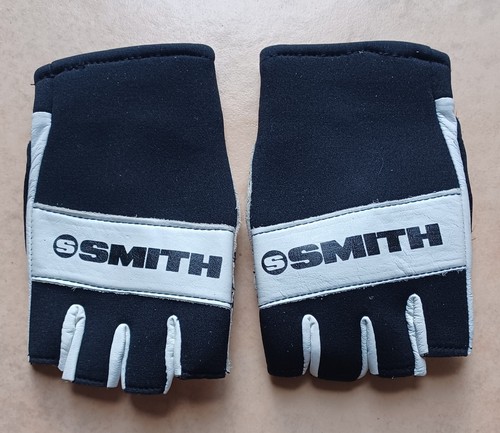 Smith NOS Vintage Original Skateboard Gloves 1980's White Medium - Picture 2 of 3