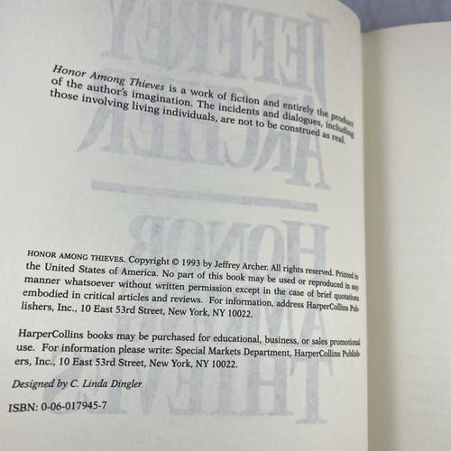Honour among thieves - Hardcover By ARCHER, Jeffrey - GOOD - Picture 4 of 6