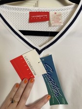 VINTAGE Liz Claiborne White/Navy V-Neck Short...