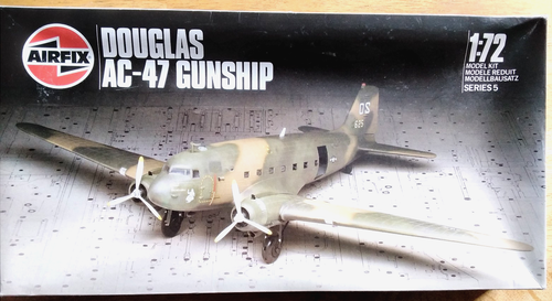 Airfix 05020 1:72 Douglas AC-47 Gunship. Komplett. Ersatzteile/Reparaturen.