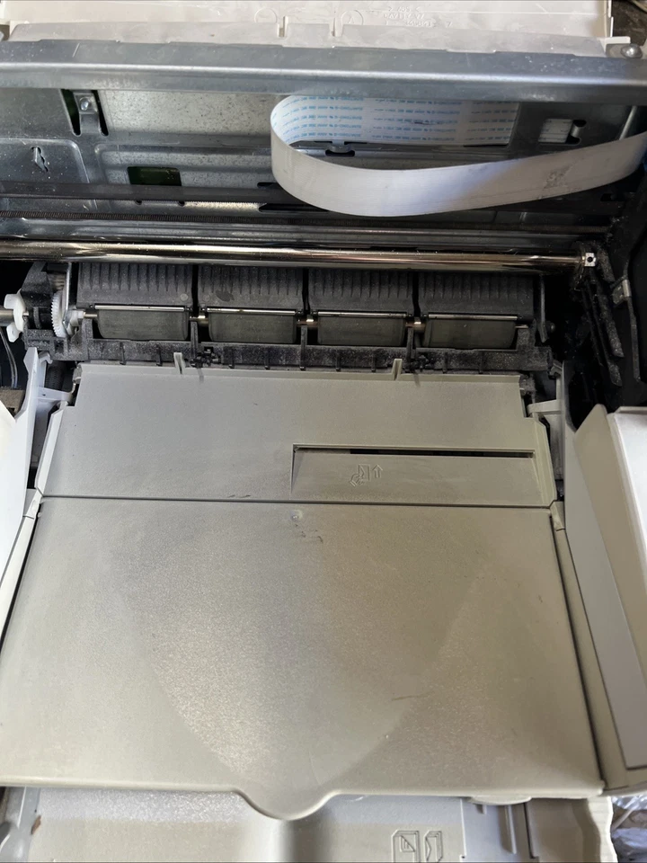 HP Deskjet 840C Inkjet Standard Color Printer untested - Image 4 of 4