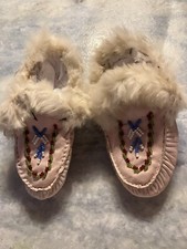 Vintage Child  s Pink Leather Moccasins w/Fur  Seed Bead Design