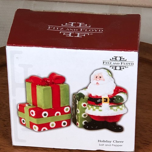 Fitz and Floyd Santa Gift Salt And Pepper Shakers Christmas Holiday 2008 - Picture 2 of 8