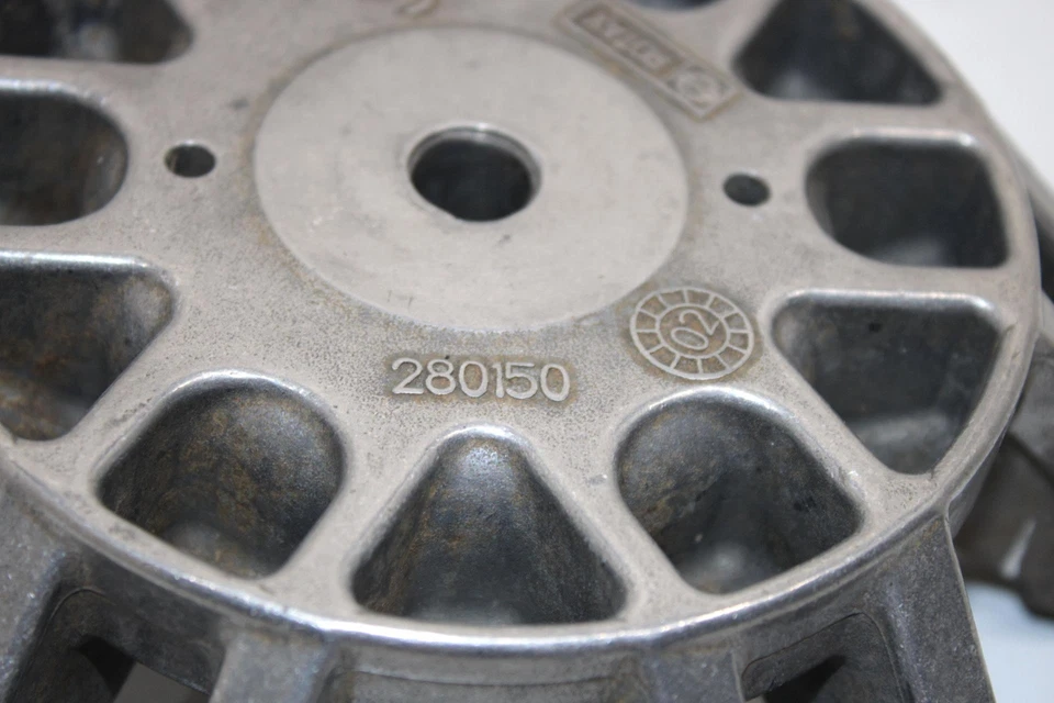 03 Bombardier Quest 650 OEM tapa de embrague principal 420280522 AB1 Foto 3 de 4