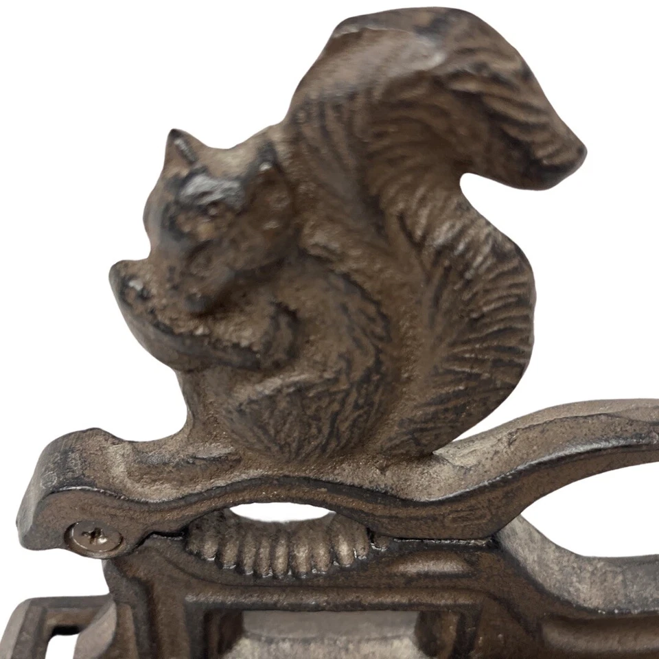 Vintage  Metal Cast Iron Squirrel Nutcracker  - Image 3 of 3