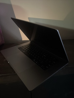 #ad Apple MacBook Pro 16 inch Selling For Parts $300.00