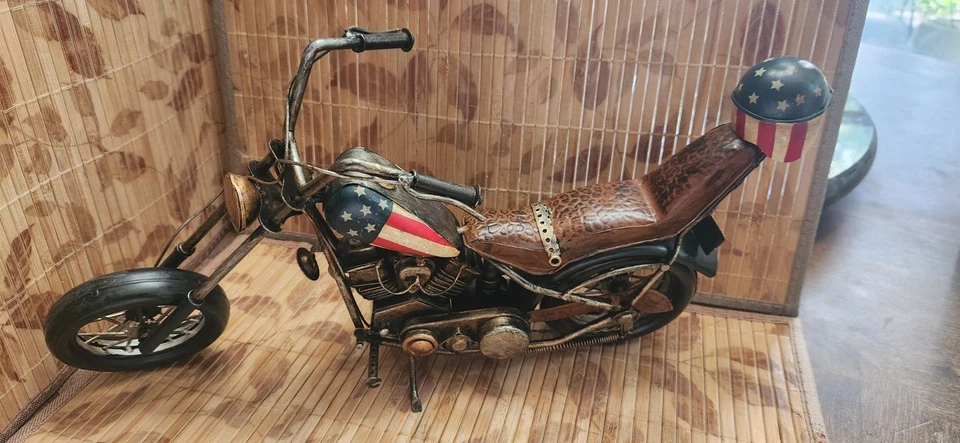 Harley Davidson Motorcycle 1969 Easy Rider Captain America Chopper - Image 3 of 4