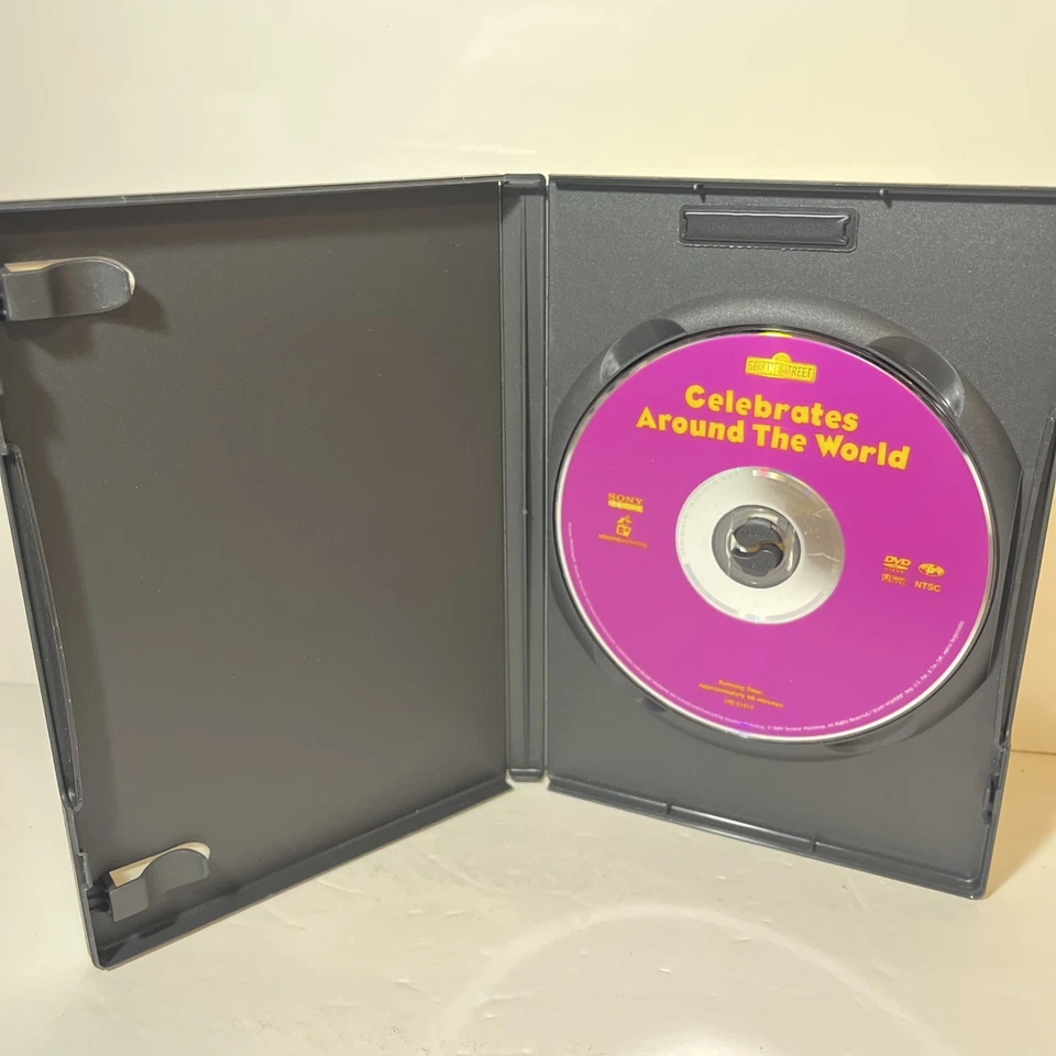 Sesame Street - Celebrates Around The World (DVD, 2004) FUERA DE STOCK Foto 2 de 3