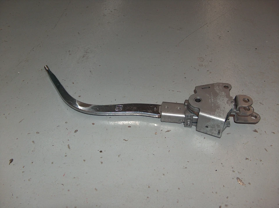 1966 1968 Oldsmobile Cutlass 442 OEM barra plana Muncie 4 velocidades câmbio Hurst 3759 - Imagem 2 de 4