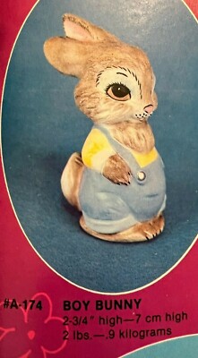 VINTAGE ALBERTA CERAMIC MOLD #A-174 BOY BUNNY 2 3/4''H 