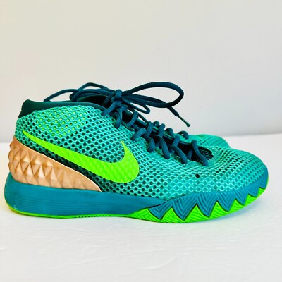 EUC NIKE KYRIE IRVING 1 FLY TRAP GREEN LOW TOP SNEAKERS