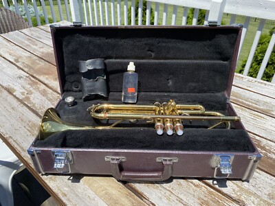 美品　YAMAHA トランペット　YTR-2335 ハードケース付 美品 YAMAHA トランペット YTR-2335 ハードケース付 Yamaha YTR