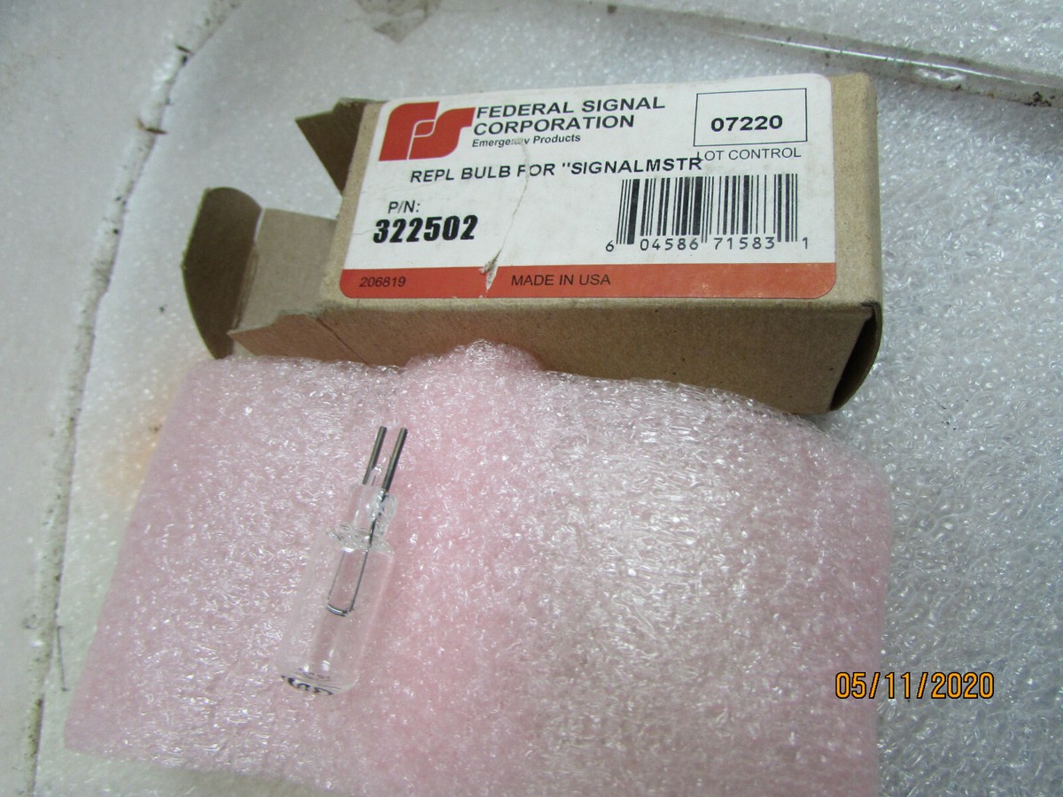 Federal Signal Signalmaster Replacement Bulb 322502 NOS (GG3