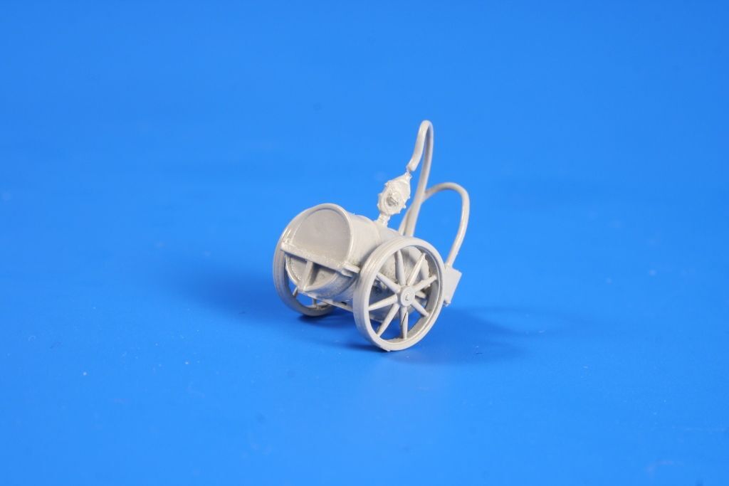 Cmk 129-2061 - 1:72 German WW I Refueling Set - New