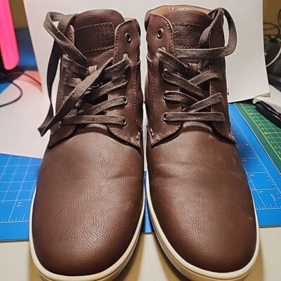 New Steve Madden Brown Ankle Boots  Men Size 10.5 Slip Resistant Lace-Up Clean 