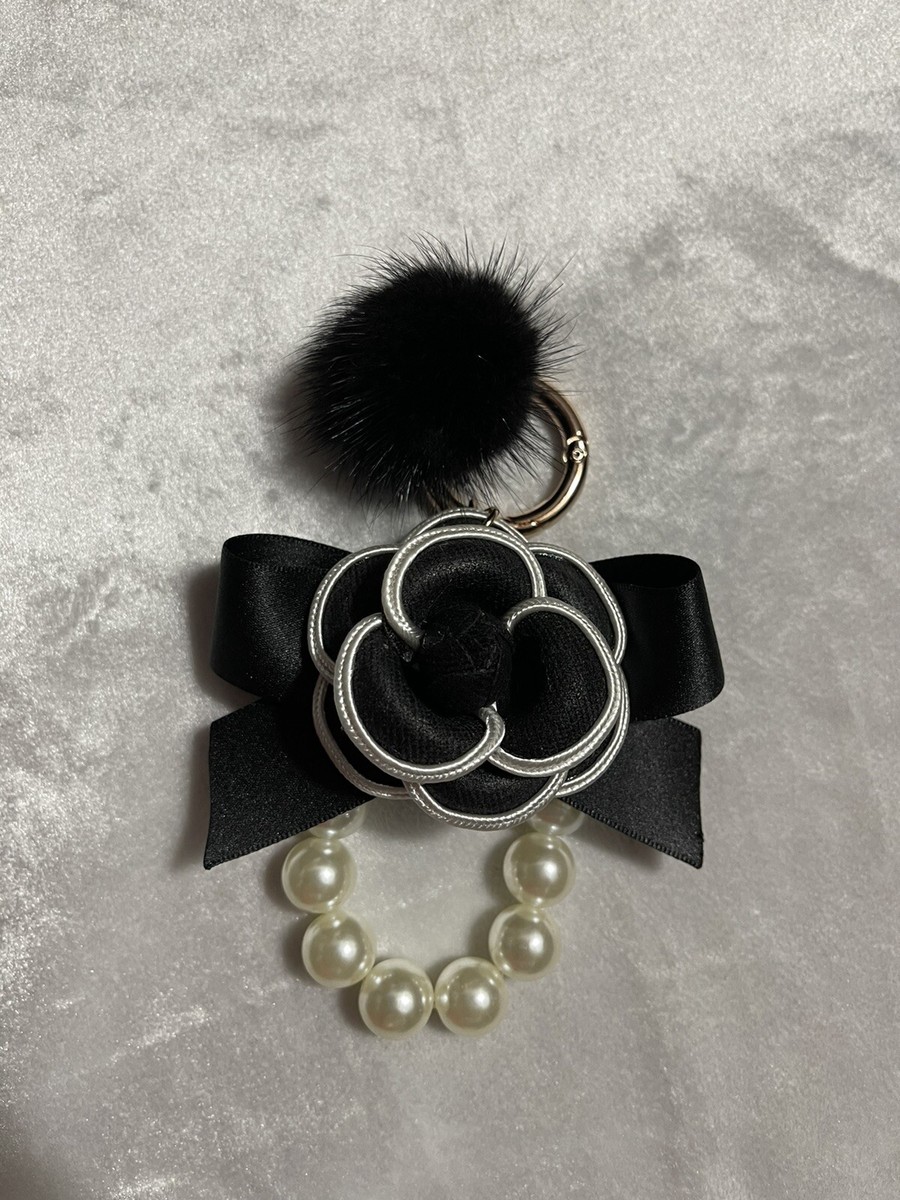 Bag Charm Key Chain Black White FLOWER Pearl Ribbon Camelia  display picture 1