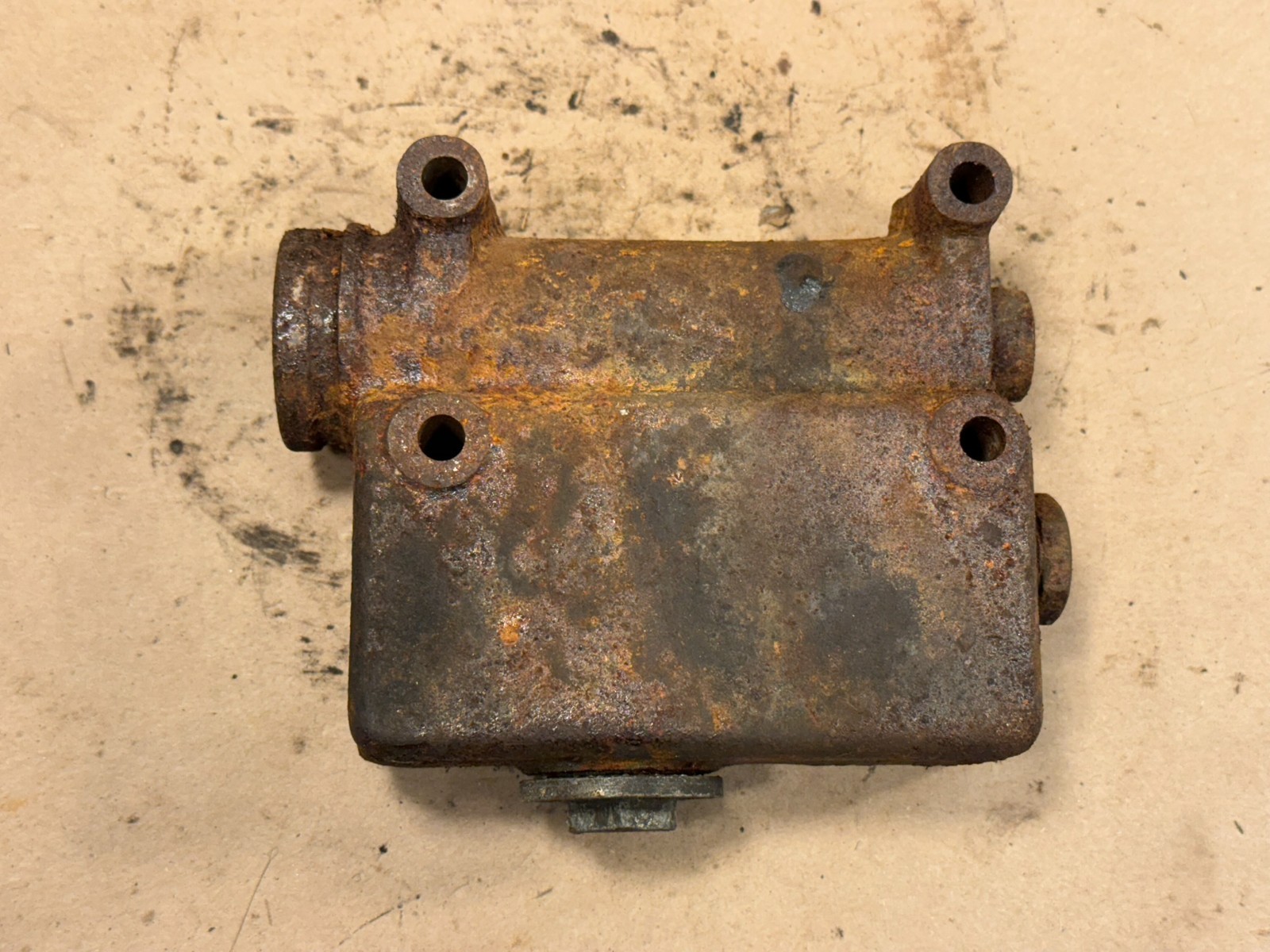 Original 1946-1955 Rolls Royce Silver Dawn Bentley Mk VI Master Cylinder Housing