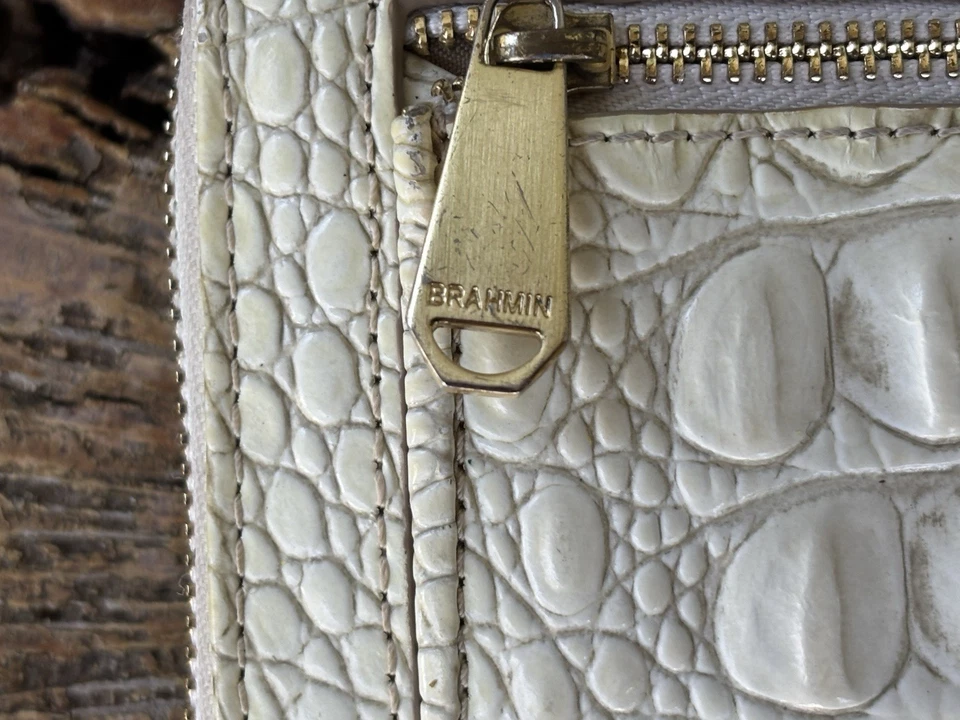 Brahmin Suri Zip Around Ivory Dream REAL LEATHER ACCORDION WALLET WRISTLET - Image 4 of 4