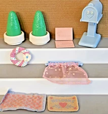 1991 Playskool Dollhouse "Home Sweet Home" Complete Set Shrubs, Mailbox, Curtain