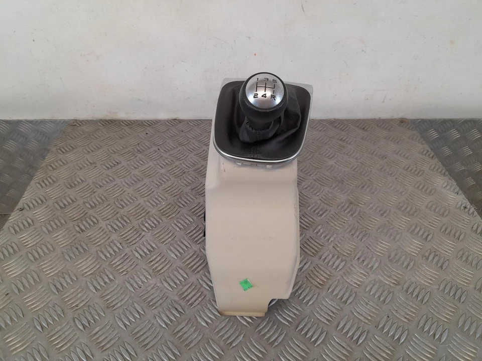 Citroen C4 Mk2 2010-2020 5 Speed Manual Gear Stick/shifter 9680602580 - Image 2 of 4